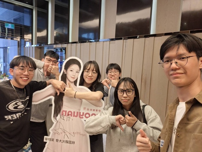 系學會幹部合影