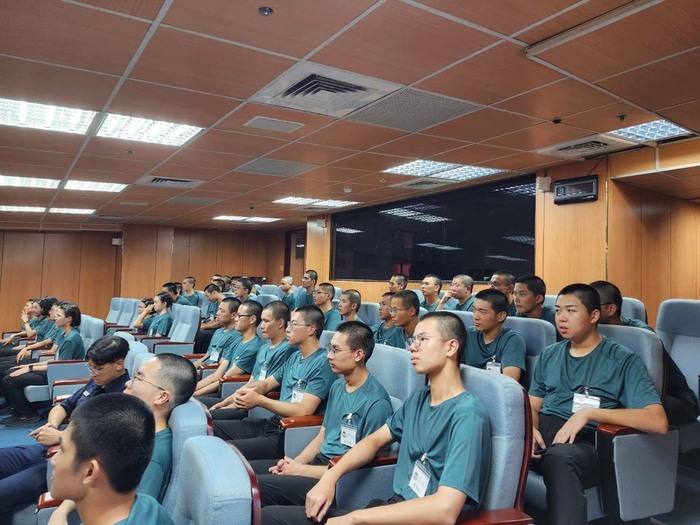 941新生專心聽講